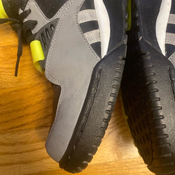 Mens Nike Air Trainer and Neon Green Athletic Shoes - Picture 10 of 15